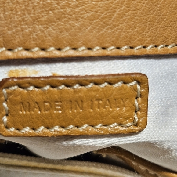 Jane Bolinger 15"x17"x5" Tan Leather Shoulder Bag Purse Gold Hardware Very Clean - Picture 14 of 16